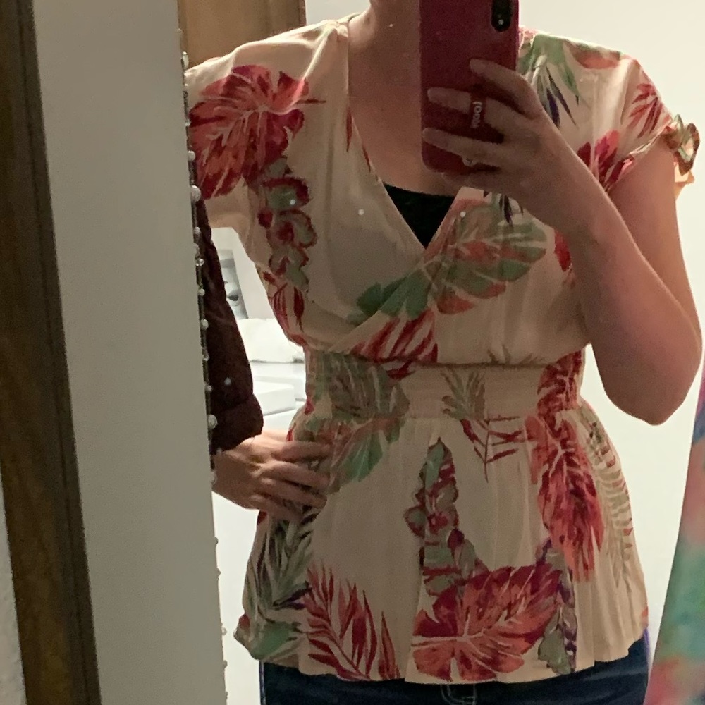 Staccato Tropical Print Top with Cinch Waist 🌴
